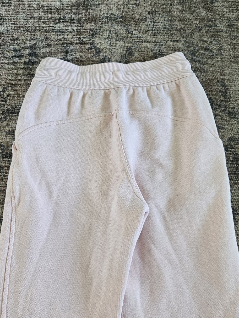 Lululemon Scuba High-Rise Jogger Pants Fleece 28" Pink Mist Sweatpants Size 2 - Picture 9 of 10